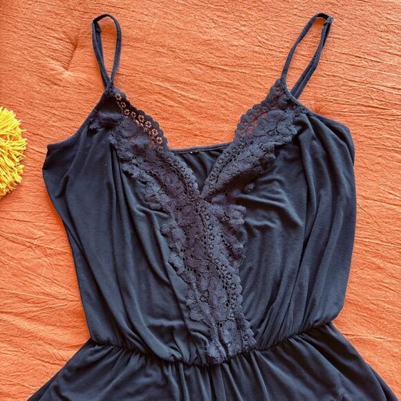 F21 Black Lace Trim & Jersey Pajama Lounge Romper size XS/S - Picture 2 of 8